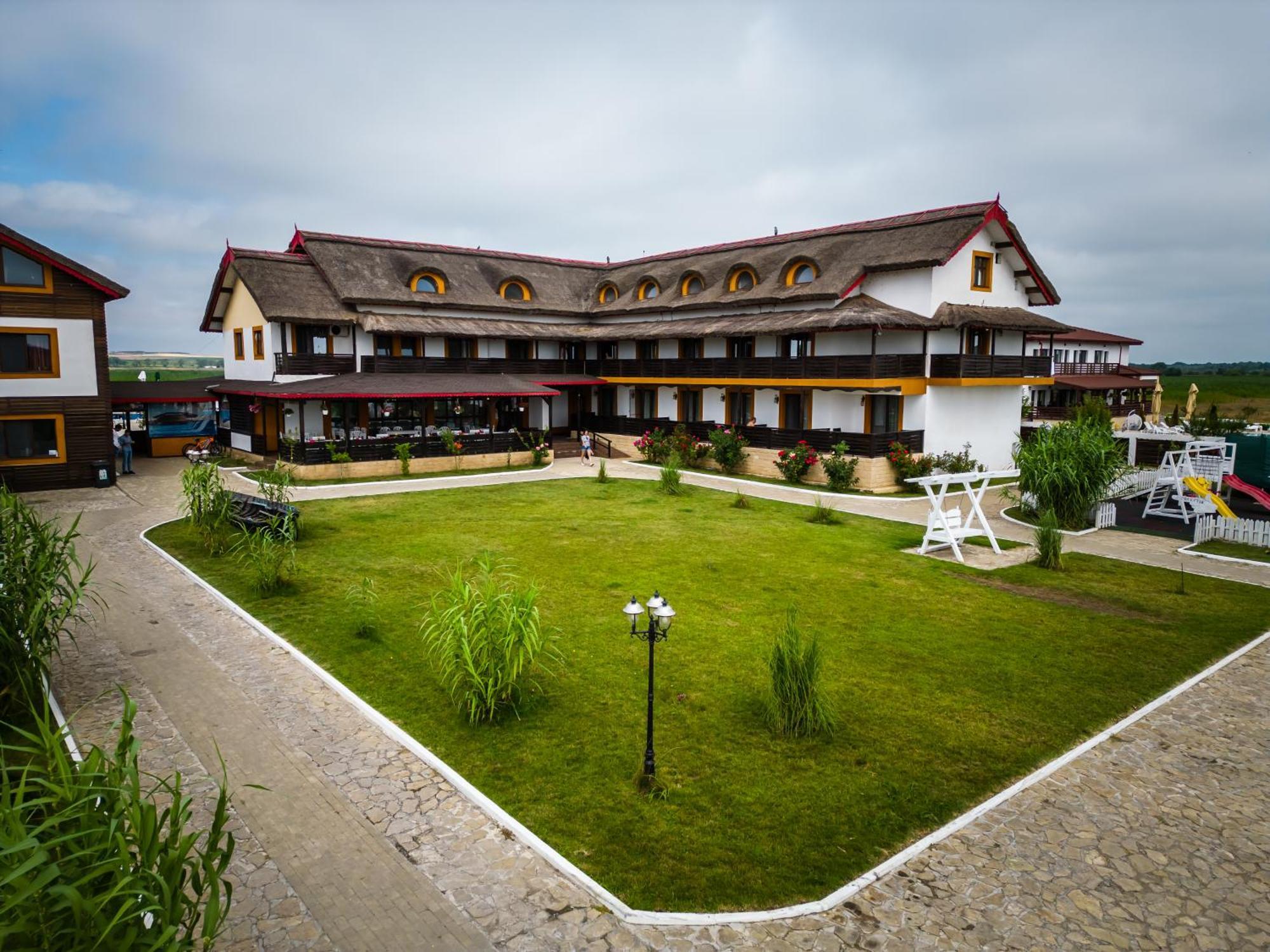 Pensiunea Danubiu Murighiol Exterior foto